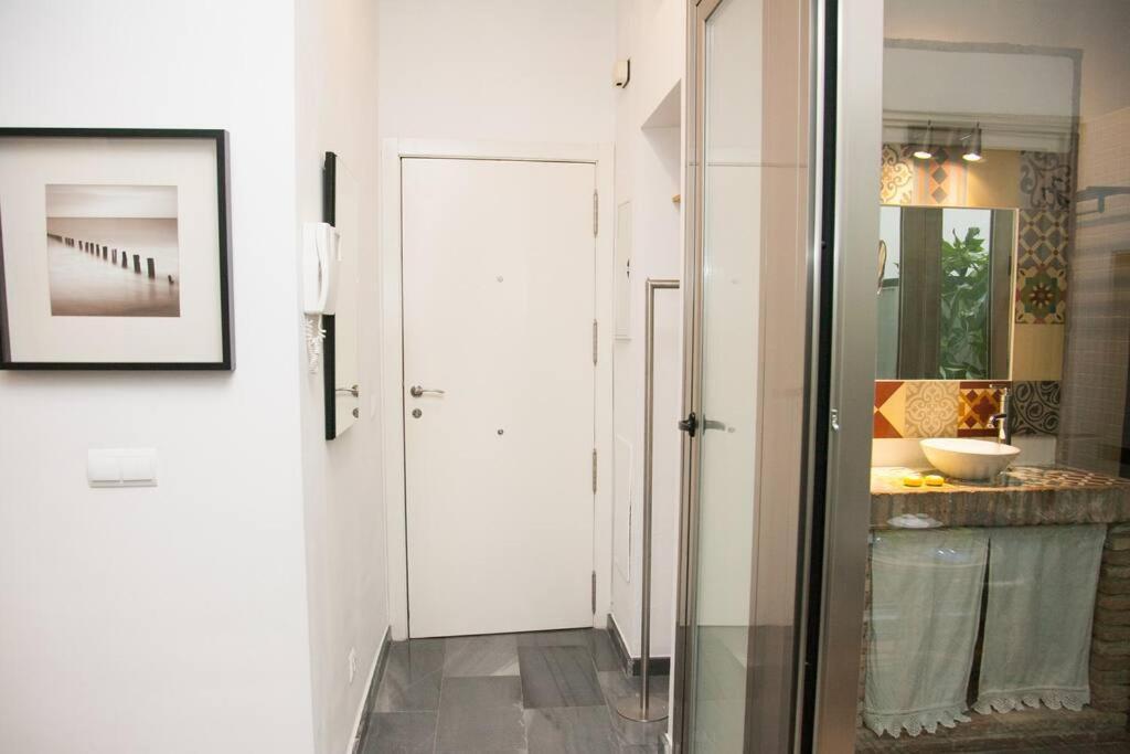 Beautiful Silent Apartment Private Parking Sevilla Exterior foto